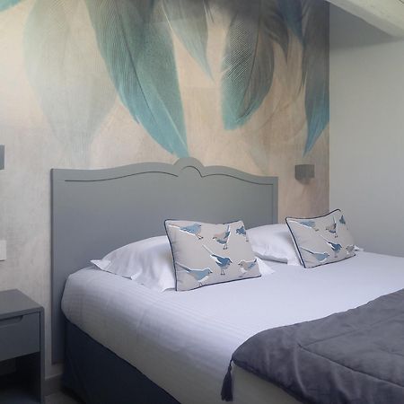 Hotel Restaurant Notre Dame Collobrieres Bagian luar foto