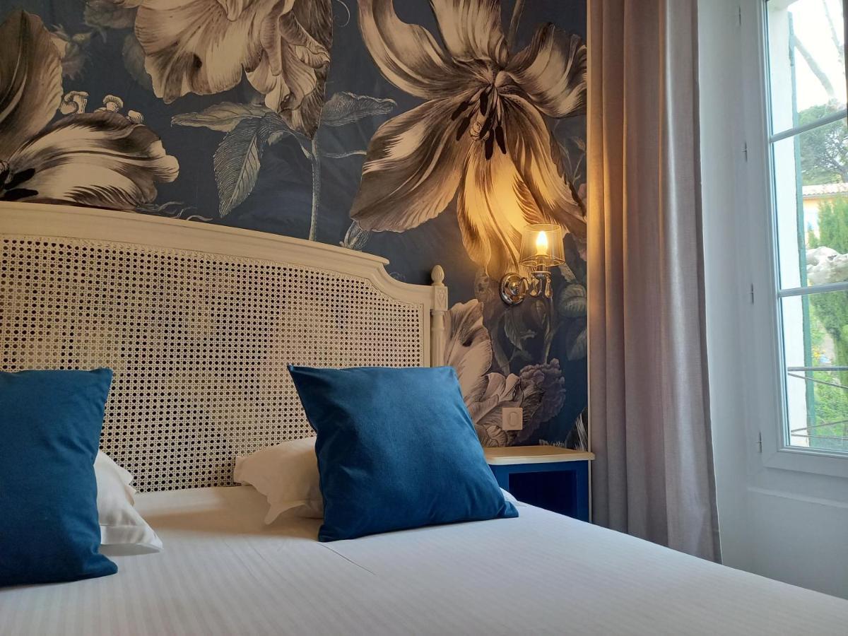 Hotel Restaurant Notre Dame Collobrieres Bagian luar foto