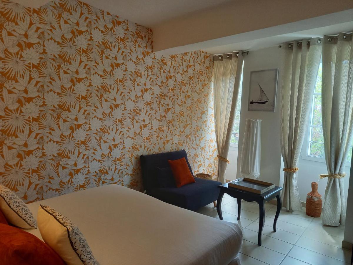 Hotel Restaurant Notre Dame Collobrieres Bagian luar foto