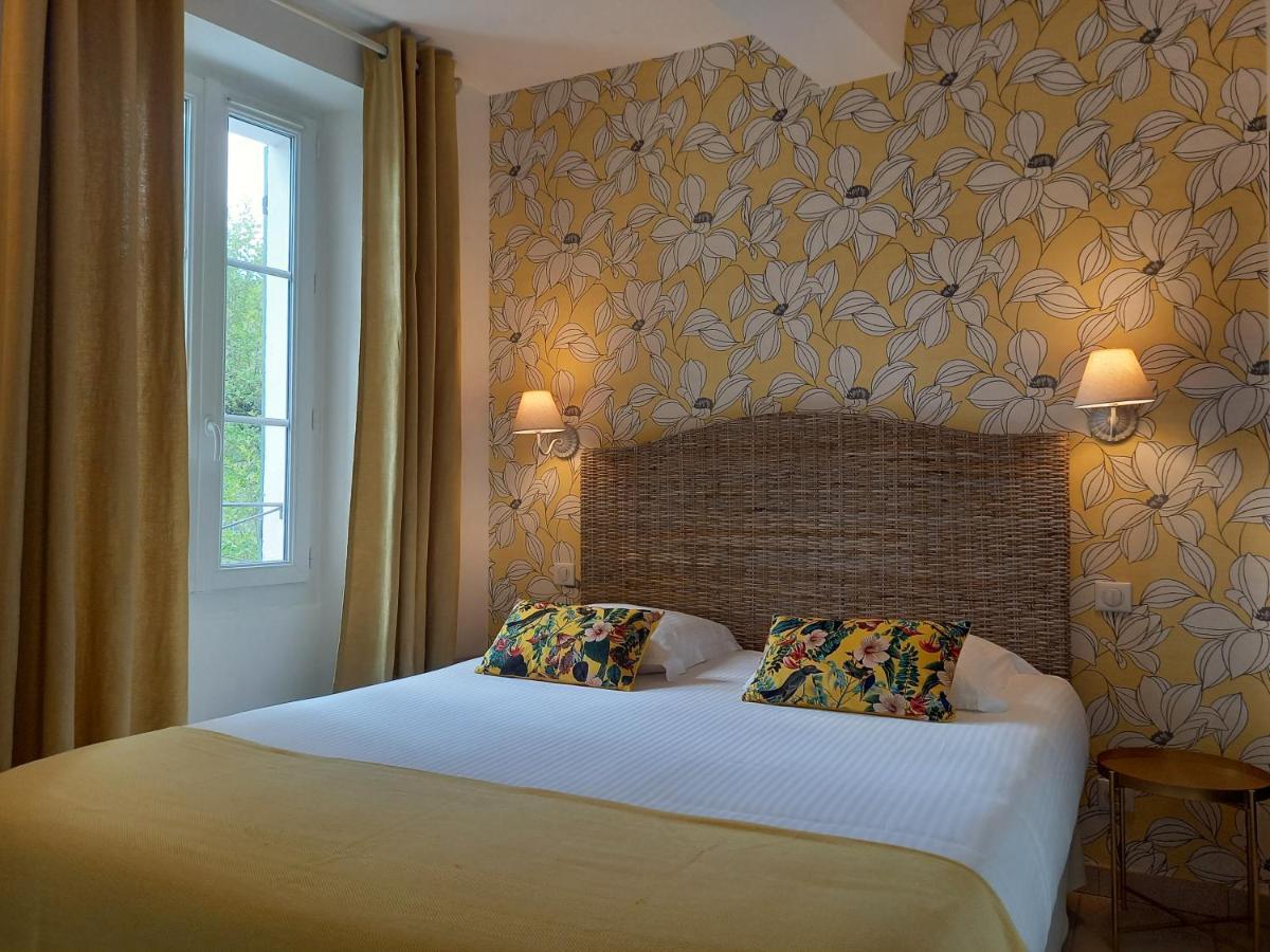 Hotel Restaurant Notre Dame Collobrieres Bagian luar foto