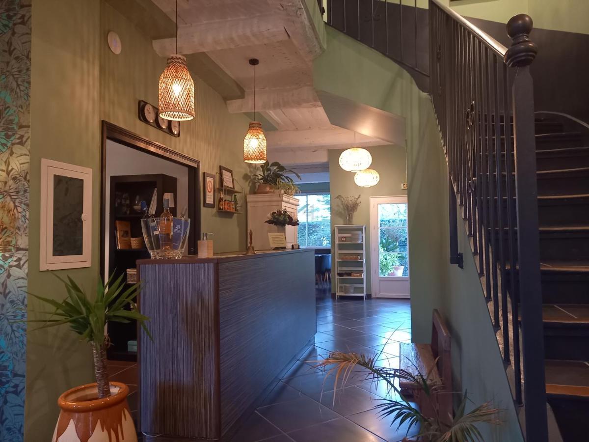 Hotel Restaurant Notre Dame Collobrieres Bagian luar foto