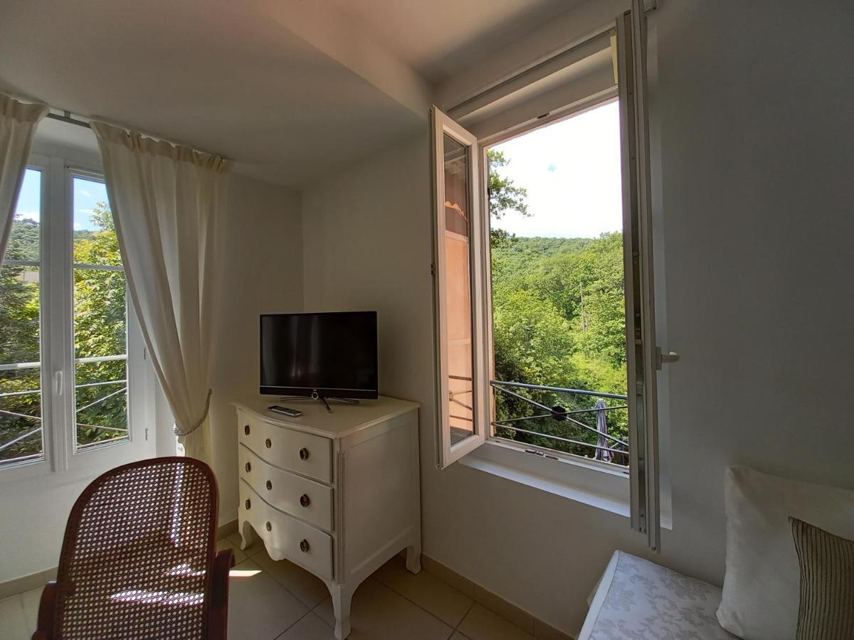 Hotel Restaurant Notre Dame Collobrieres Bagian luar foto