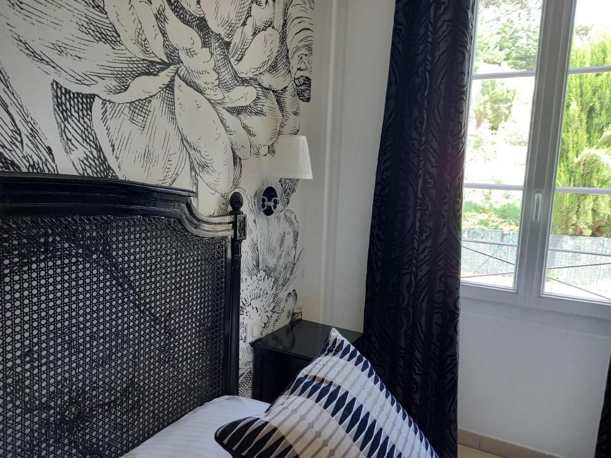 Hotel Restaurant Notre Dame Collobrieres Bagian luar foto