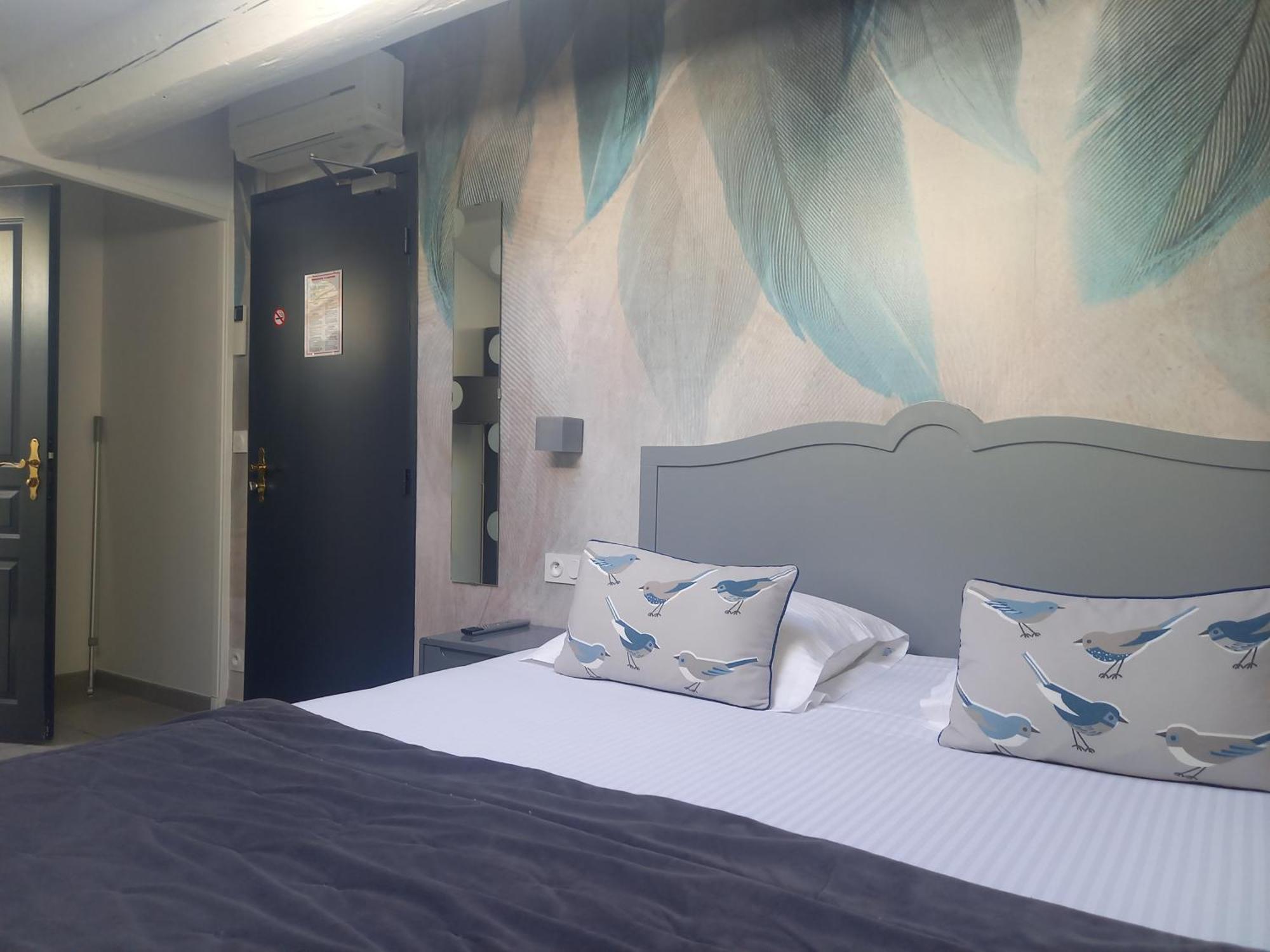 Hotel Restaurant Notre Dame Collobrieres Bagian luar foto