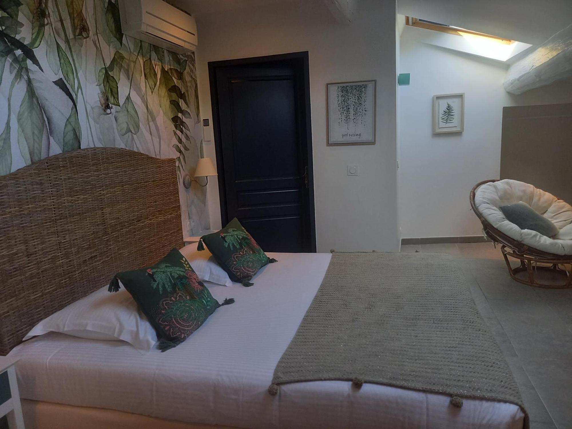Hotel Restaurant Notre Dame Collobrieres Bagian luar foto
